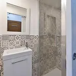 Le Petit Bateau - New Cosy/charming Studio/mezzanine For 3 - Ac/wifi *