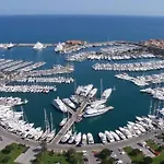 Le Petit Bateau - New Cosy/charming Studio/mezzanine For 3 - Ac/wifi * Antibes