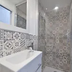 Le Petit Bateau - New Cosy/charming Studio/mezzanine For 3 - Ac/wifi Antibes