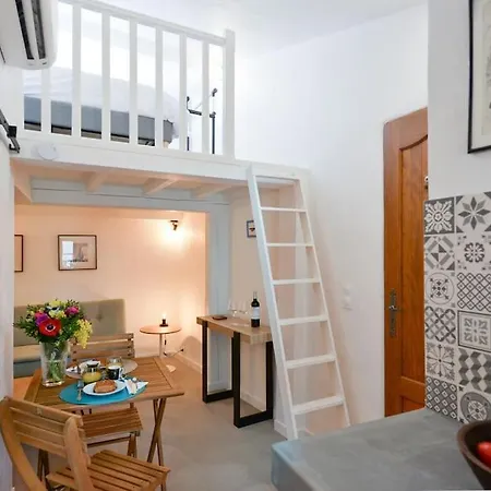 Le Petit Bateau - New Cosy/charming Studio/mezzanine For 3 - Ac/wifi Apartment Antibes