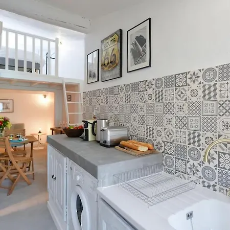Le Petit Bateau - New Cosy/charming Studio/mezzanine For 3 - Ac/wifi Apartment Antibes