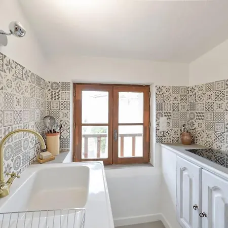 Le Petit Bateau - New Cosy/charming Studio/mezzanine For 3 - Ac/wifi Antibes
