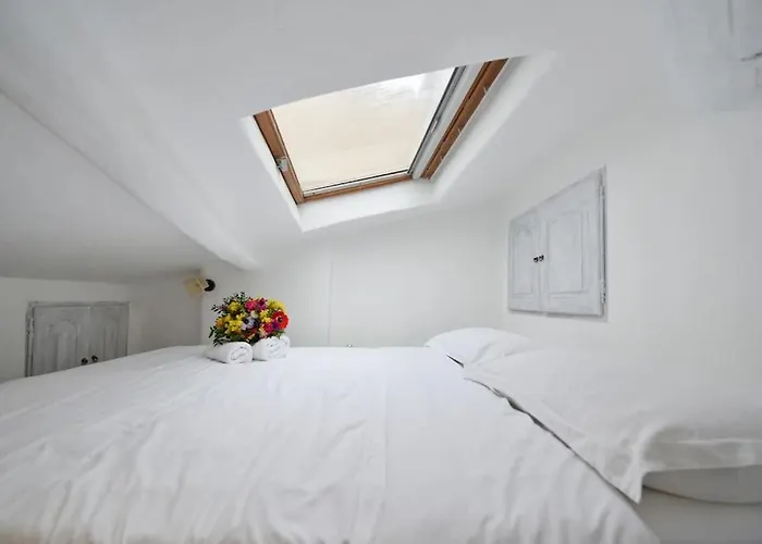 Le Petit Bateau - New Cosy/charming Studio/mezzanine For 3 - Ac/wifi Apartman *