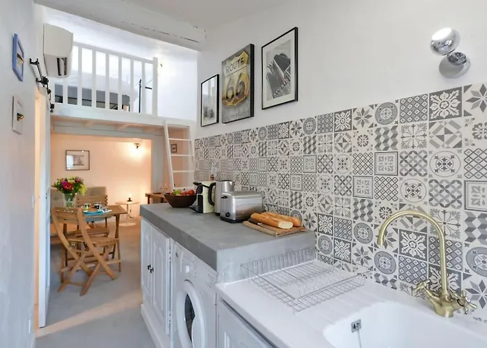 Le Petit Bateau - New Cosy/charming Studio/mezzanine For 3 - Ac/wifi Apartman Antibes