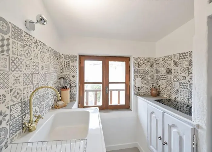 Le Petit Bateau - New Cosy/charming Studio/mezzanine For 3 - Ac/wifi Antibes