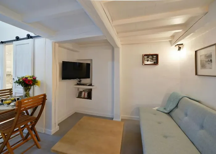 Le Petit Bateau - New Cosy/charming Studio/mezzanine For 3 - Ac/wifi *